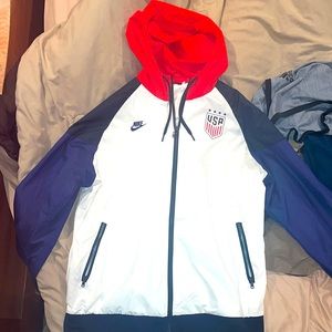 COPY - United States wind breaker jacket size small selling for 35$